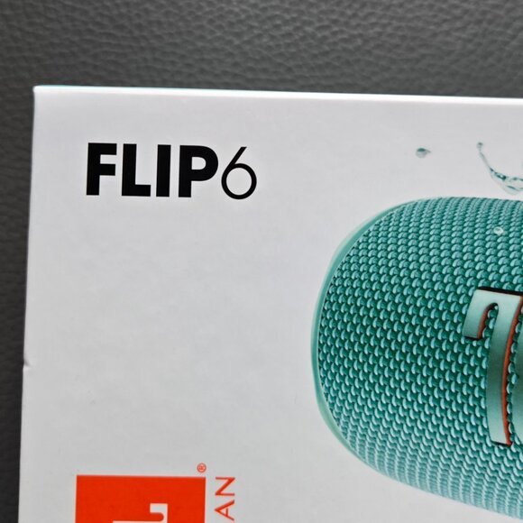 JBL Flip 6 - Portable Bluetooth Speaker Waterproof 12 Hours of Playtime - Teal - Picture 3 of 7